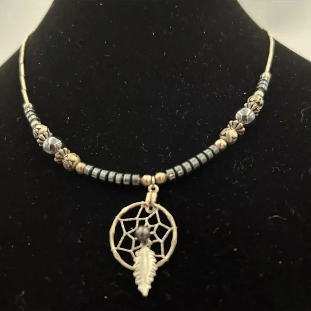 Beaded Dream Catcher Choker Necklace Silver Tone W/Hematite Beads 8-1/2" Drop - Picture 2 of 8